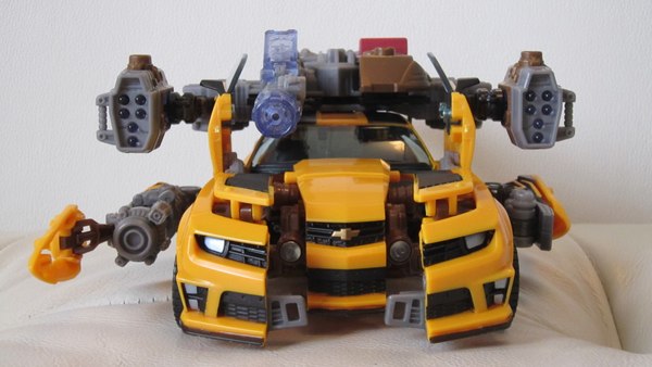 Leader Bumblebee Transformers Dark Of The Moon  (5 of 19)